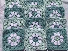 Lot of 20 5" LIGHT GREEN Hand Crochet DAISY FLOWER GRANNY SQUARES Afghan Blocks