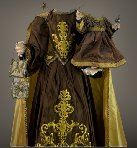 Vestito completo per - , statua