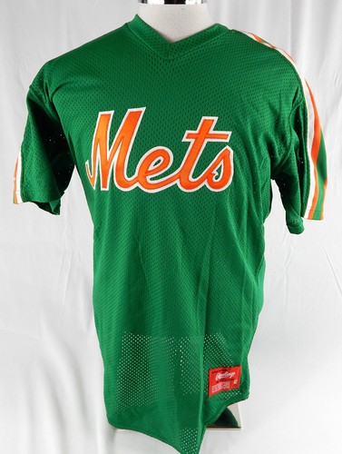 Maglia verde usata - new, york
