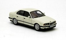 1/43 BMW M5 E34 1994 NEO SCALE