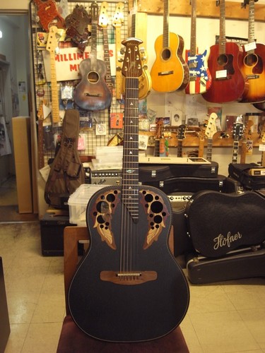 Ovation adamas 1681 - adamas,