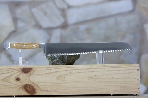 Coltello pane alfa oliva