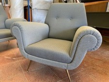 Divano e due poltrone originali anni 50 ottime per show room o negozio 