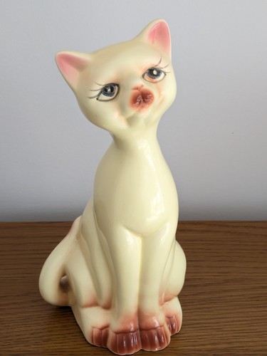 Long neck cat figure figurine - long,