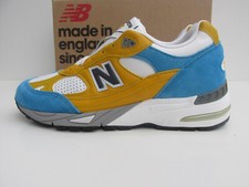 Sneaker nuove con scatola NEW