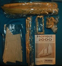 JOUSTRA . ANCIENNE MAQUETTE EN