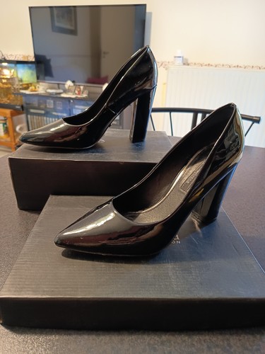 Scarpe nere con tacco pelle - nere,