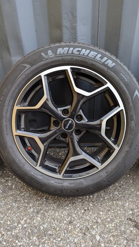 Set pneumatici 225 - set,