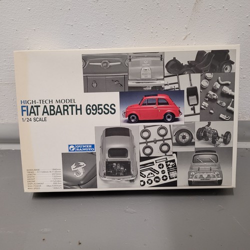 Pistola fiat abarth 695ss - 1:24,