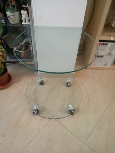 Tavolino vetro curvato post - in,