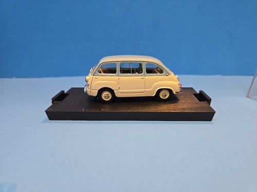 Brumm fiat 600 multipla - 1:43,