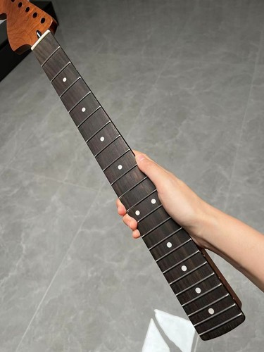 Collo chitarra elettrica fai