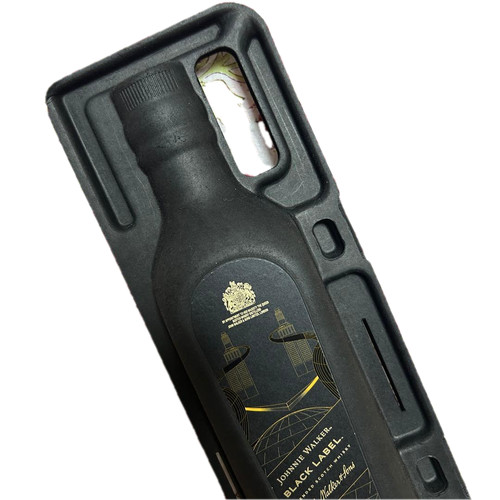 Johnnie walker black - walker, label