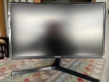 Samsung C24FG73 Gaming Monitor 144Hz QLED 24” Curvo FreeSync