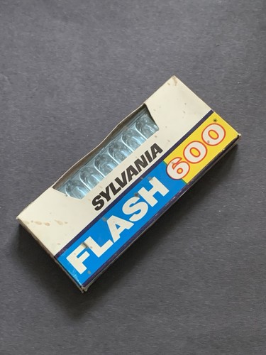 Sylvania flash 600 polaroid - sylvania,