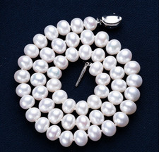 Enorme collana di perle