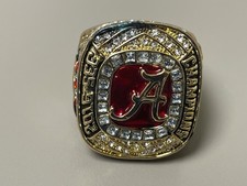 (1) Anello calcio college