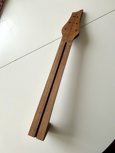 Manico per chitarra acustica
