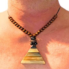 Collana con ciondolo in osso