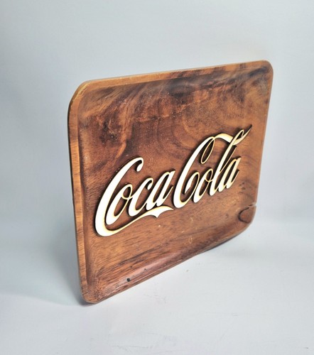 Coca cola scritta - cola, rilievo