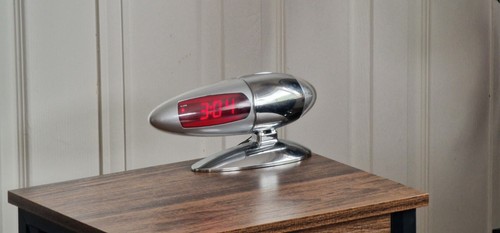 Sveglia radio elettronica