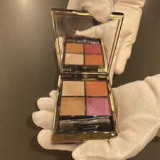 SUQQU Designing Color Eyes 120 Winter Rose Eyeshadow Palette