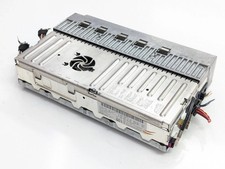 06-09 Amplificatore Mercedes