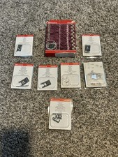 Lotto piedini da cucire Husqvarna Viking e custodia speciale per bobine