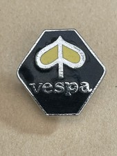 Vespa Metal Scooter Pin Badge