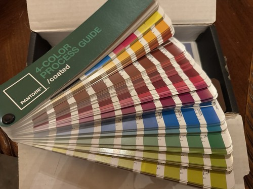 Pantone gps204 guide - pantone,