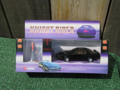 Nuovissima auto figura corgi - e,