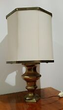 Lampada da tavolo in ottone con paralume antico