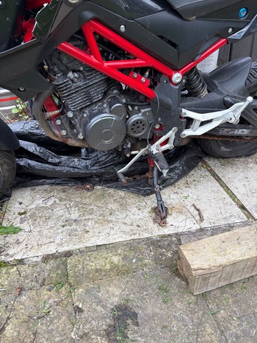 Benelli tnt tornado 125 solo - tornado,