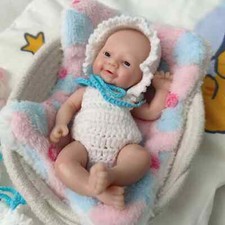 Mini bambola reborn in