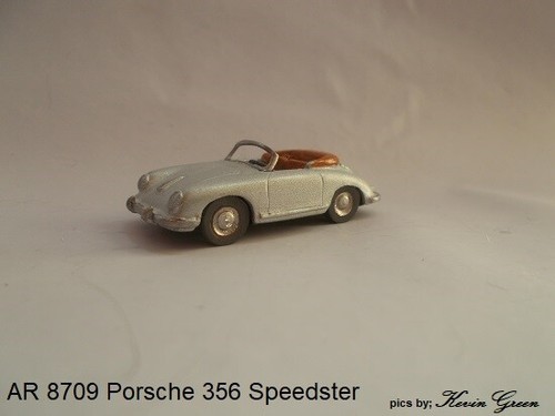 H0 scale auto replicas - h0,