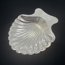 Piccolo piatto smerlato con