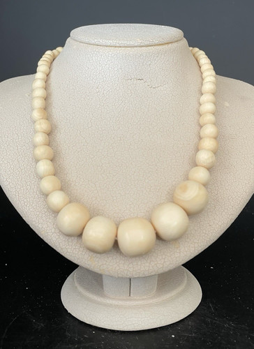 Collana perline girocollo - di,