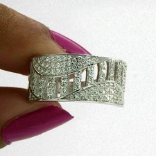 Anello a fascia Eternity con