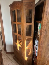 Mobile di legno. Teca.