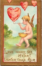 Cartolina L'amore fa il cuore più accendino Cupido che soffia cuori bolla firmata H.B.G.
