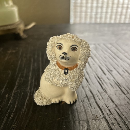 Antica statuina cane confetti