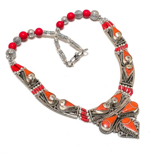 Collana con pietre - , preziose