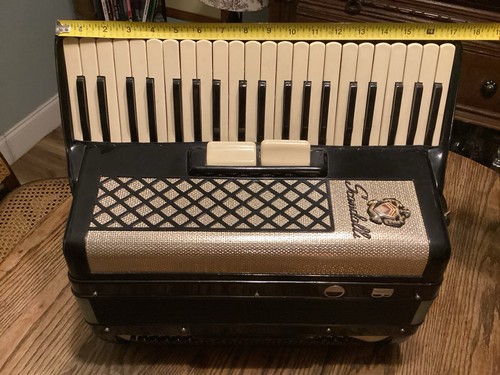 Vintage scandalli accordion - vintage,