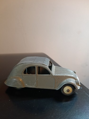 Voiture dinky toys - voiture,
