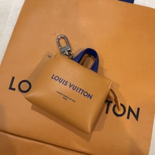 NUOVISSIMO✨👜 Louis