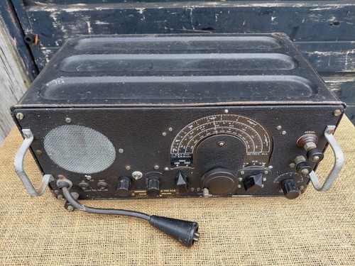 Ww2 military radio pcr - military,