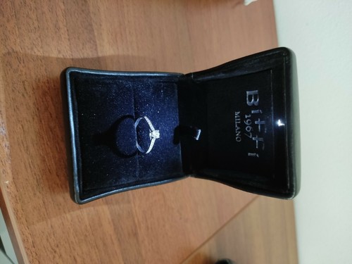 Anello solitario oro - bianco, 18