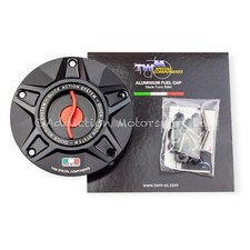 Tappo carburante azione