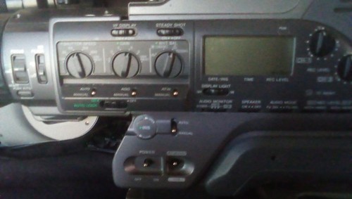 Sony dsr 200a - sony,