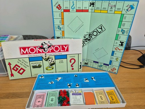 Gioco tavolo monopoly - da,